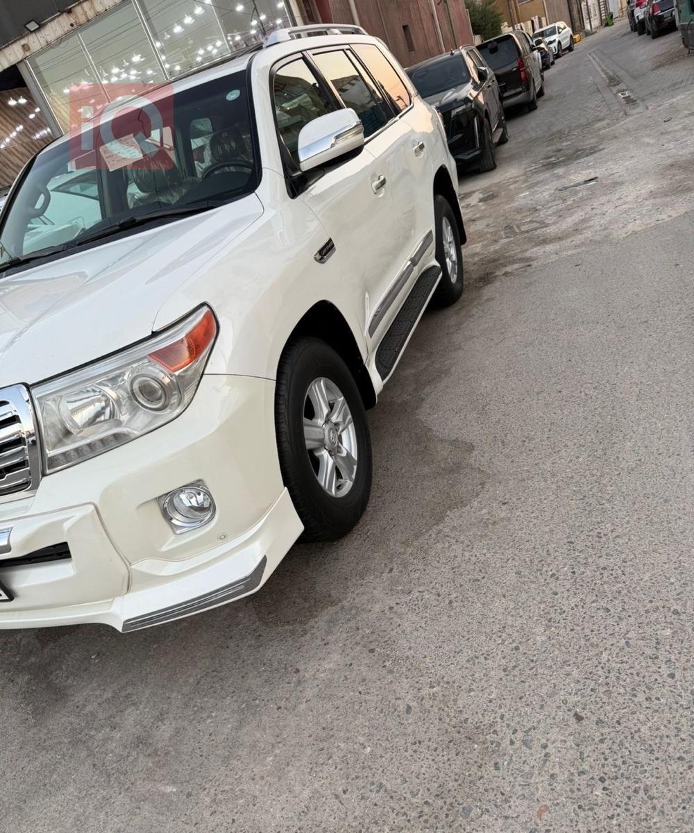 تويوتا لاندكروزر